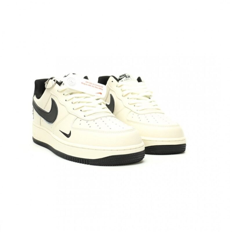 【AT12247】ナイキ エアフォース1 '07 ロー トラビススコットコラボ シューズ | Travis Scott x Nike