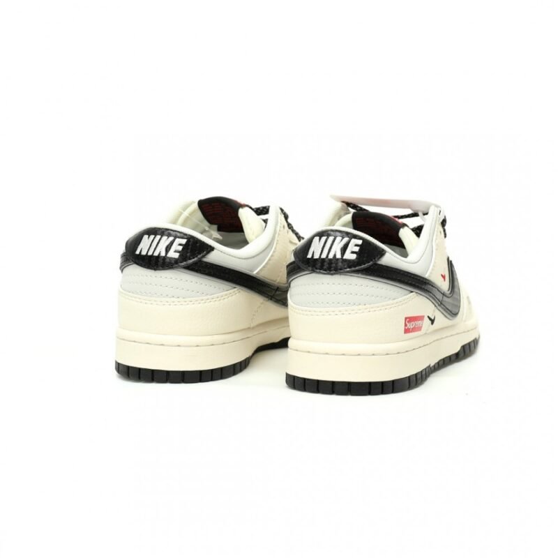【AT12251】シュプリーム x ナイキSBダンクロー スニーカー | ストリートファッション愛好家必見 | Dunk