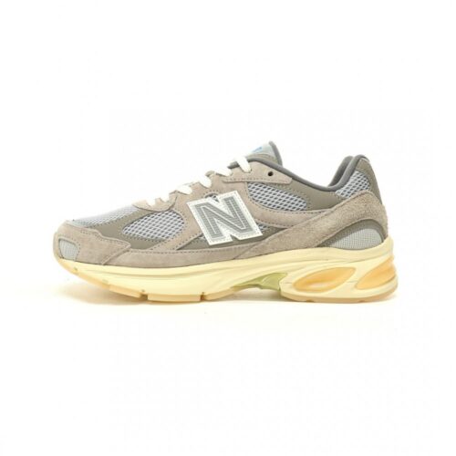 【AT12259】ニューバランス M2010シリーズ レトロランニングシューズ | New Balance