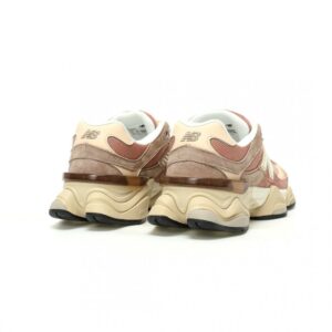 【AT12260】New Balance 9060 'サーモンホワイト' レトロランニングシューズ | New Balance