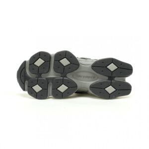【AT12261】ニューバランス 9060シリーズ レトロスニーカー｜Shadow Grey Blackカラー｜ABZORBクッショニングテクノロジー | New Balance
