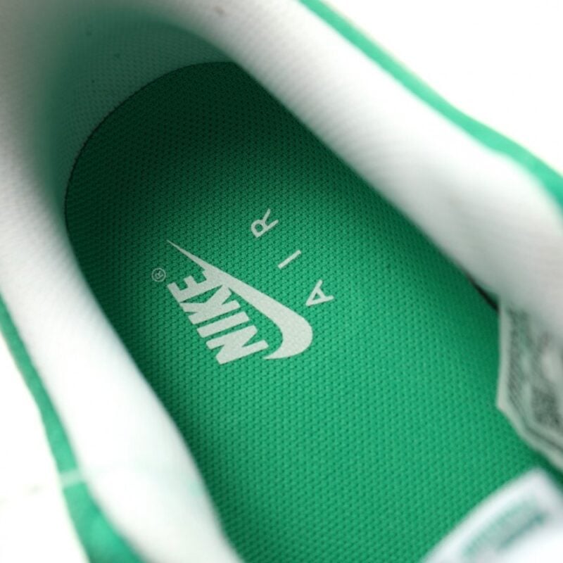 【AT12282】Nike（ナイキ）Air Force 1 '07 Low Stadium Green - クラシックなローカットサミットグリーン | AF1