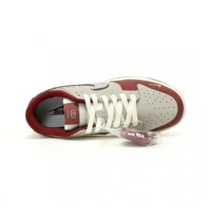 【AT12289】Gucci x Nike SB Dunk Low コラボ スニーカー 高級レザーと快適なサポート | Gucci x Nike
