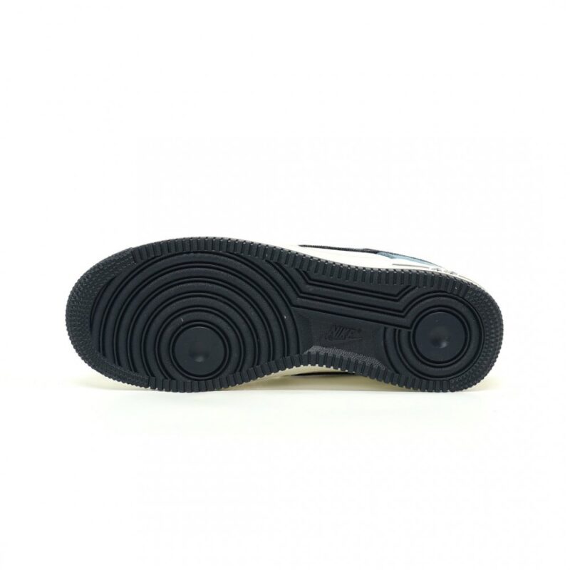 【AT12296】ルイヴィトン x ナイキ エアフォース1 コラボ スニーカー - 高級感とストリートスタイルの融合 | LV x Nike