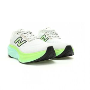【AT12309】ニューバランスフレッシュフォームXモアV6ランニングシューズ | New Balance