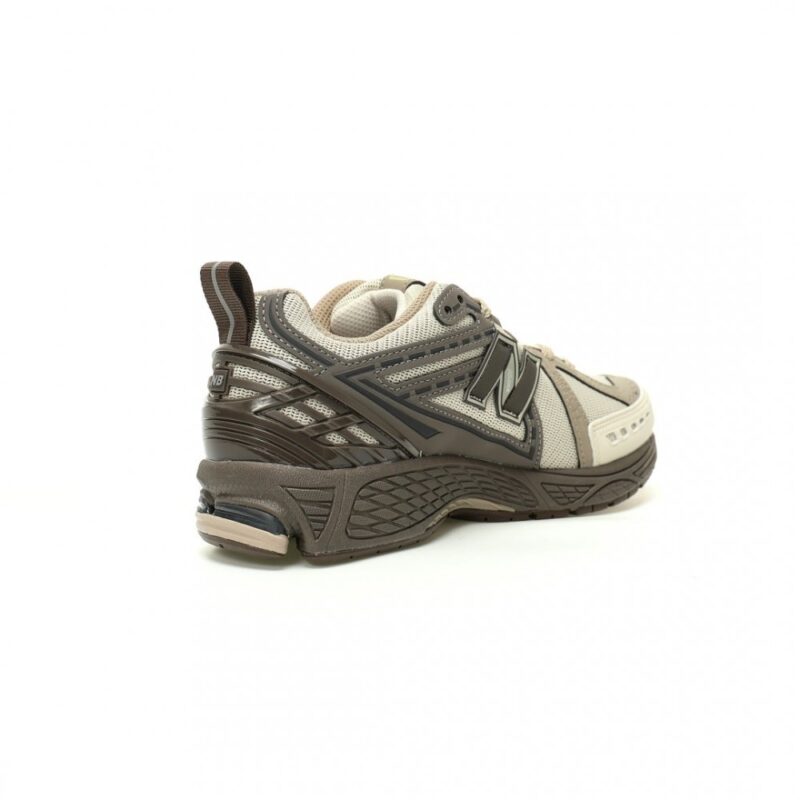【AT12310】New Balance ニューバランス M1906Rレトロランニングシューズ｜都会的なダッドシューズデザイン｜革新的な機能性とファッション性 | New Balance
