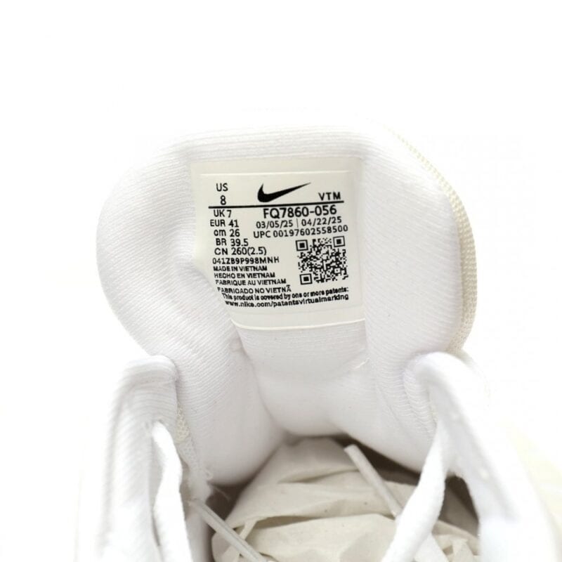 【AT12318】ナイキAir Max DNプレミアムスニーカー - 高級なオールホワイトカラー | Nike Air Max