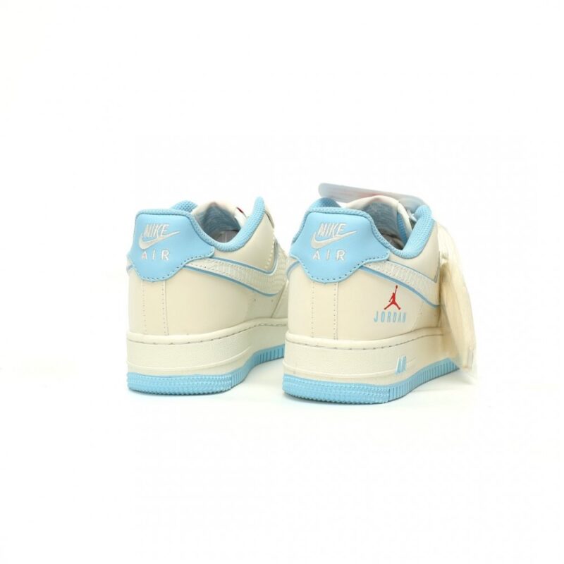 【AT12321】ナイキ Air Force 1 07 LV8 Low スニーカー - ストリートカルチャーとファッションを融合 | AF1