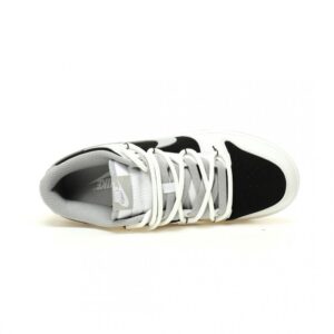 【AT12346】ナイキSBダンクロー パイソン柄スニーカー ホワイトブラックシルバー | Nike Dunk