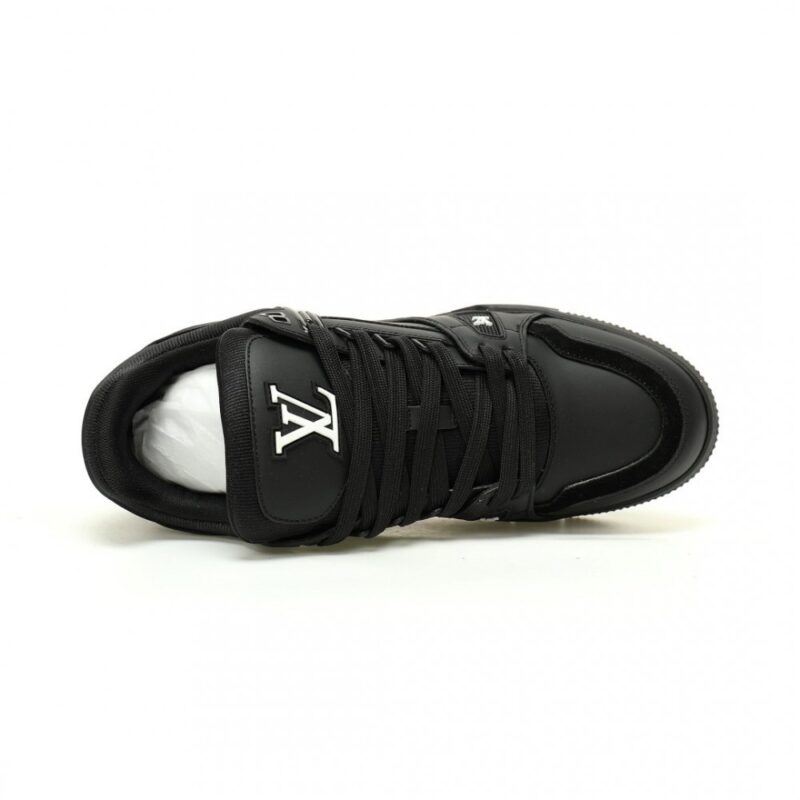 【AT12368】ルイ・ヴィトン LV トレーナースニーカー、高級レザー素材のブラックデザイン | Louis Vuitton Malletier