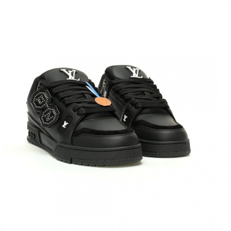 【AT12368】ルイ・ヴィトン LV トレーナースニーカー、高級レザー素材のブラックデザイン | Louis Vuitton Malletier