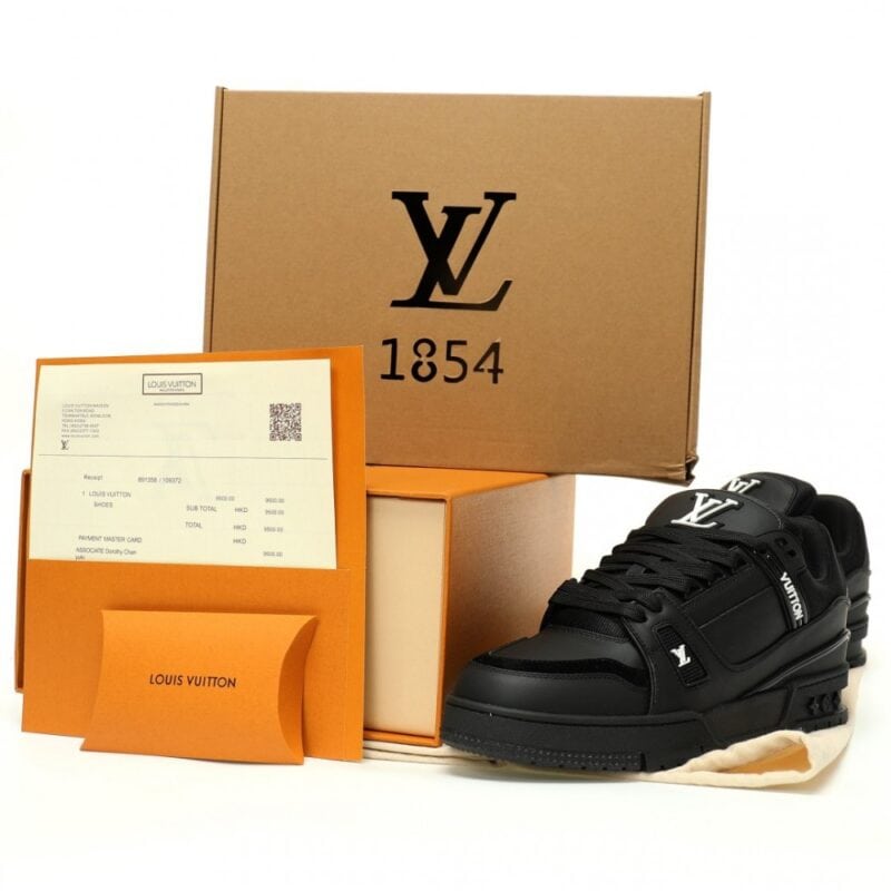 【AT12368】ルイ・ヴィトン LV トレーナースニーカー、高級レザー素材のブラックデザイン | Louis Vuitton Malletier