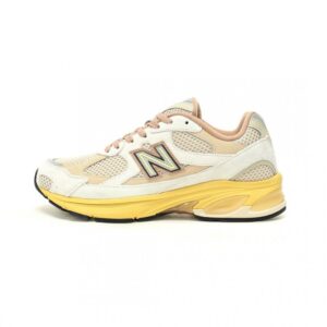 【AT12372】ニューバランスM2010シリーズ ロープロファイルスポーツシューズ | New Balance