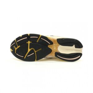 【AT12372】ニューバランスM2010シリーズ ロープロファイルスポーツシューズ | New Balance