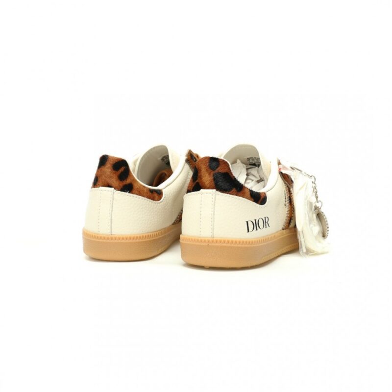 【AT12382】Dior × Adidas OriginalsコラボSamba OGスニーカー豹柄デザイン | Dior x Adidas