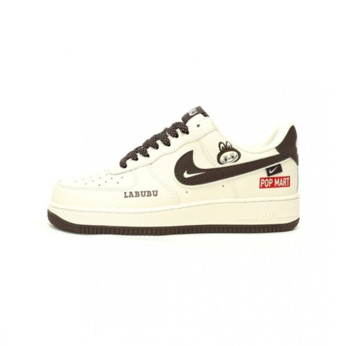 【AT12393】泡泡マート x ナイキ エアフォース 1 07 LV8 ローコラボモデル - ストリートファッションのトレンドアイテム | Nike Air Force 1