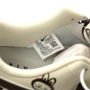 【AT12393】泡泡マート x ナイキ エアフォース 1 07 LV8 ローコラボモデル - ストリートファッションのトレンドアイテム | Nike Air Force 1