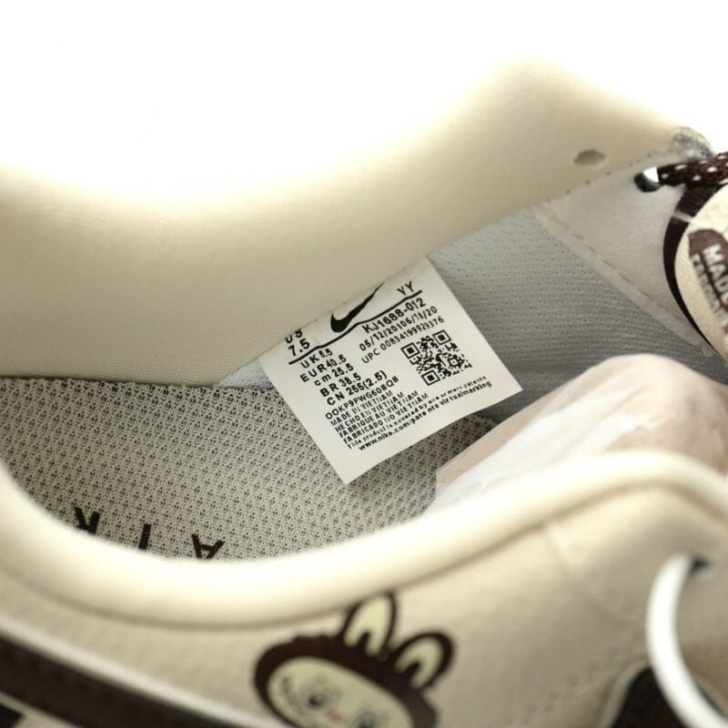 【AT12393】泡泡マート x ナイキ エアフォース 1 07 LV8 ローコラボモデル - ストリートファッションのトレンドアイテム | Nike Air Force 1