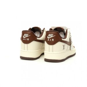 【AT12394】Louis Vuitton x Nike Air Force 1 コラボスニーカー | Louis Vuitton x Nike