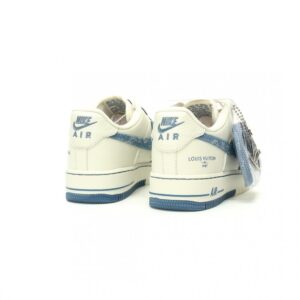 【AT12395】ルイ・ヴィトン x ナイキ　Air Force 1 コラボ スニーカー | LV x Nike