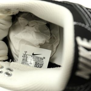 【AT12396】Nike SB Dunk Low スケートボードシューズのブラック＆ホワイトデザイン | Nike Dunk