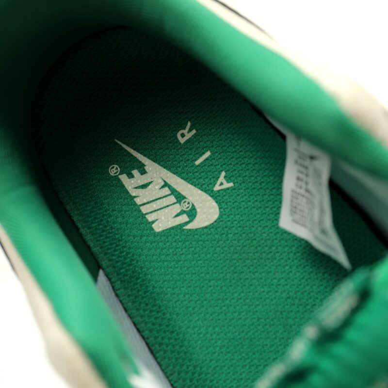 【AT12413】エア フォース 1 x グッチ カスタムスニーカー - 高級なストリートファッション | Nike x Gucci