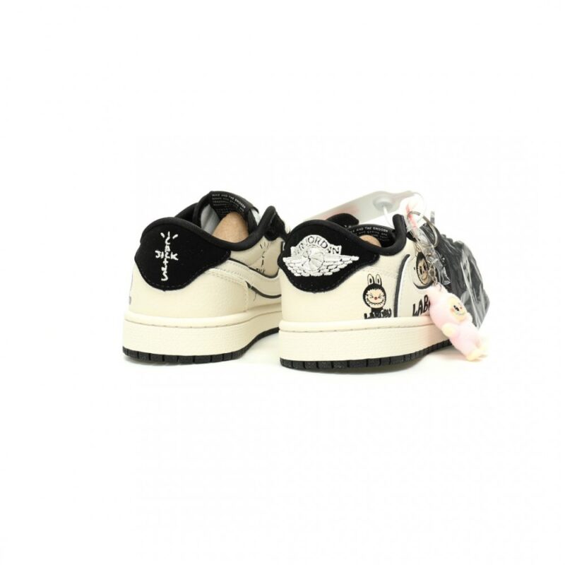【AT12418】ナイキ エア ジョーダン 1 Low OG × LABUBU コラボ スニーカー | Air Jordan