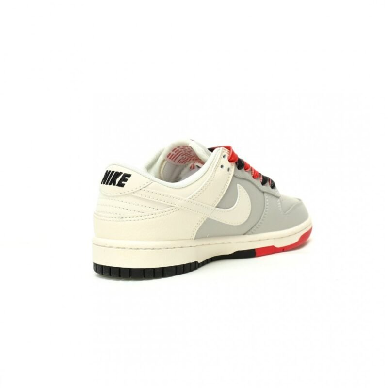 【AT12444】シュプリーム x ナイキSB ダンクロー スニーカー 復活🔥✨👟 | Nike Dunk