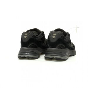 【AT12455】ニューバランスNew Balance M2010シリーズロープロファイルスニーカー - ブラックウォーリアーカラー | New Balance