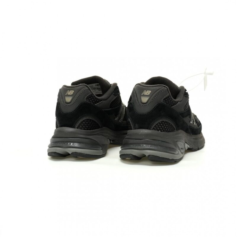 【AT12455】ニューバランスNew Balance M2010シリーズロープロファイルスニーカー - ブラックウォーリアーカラー | New Balance