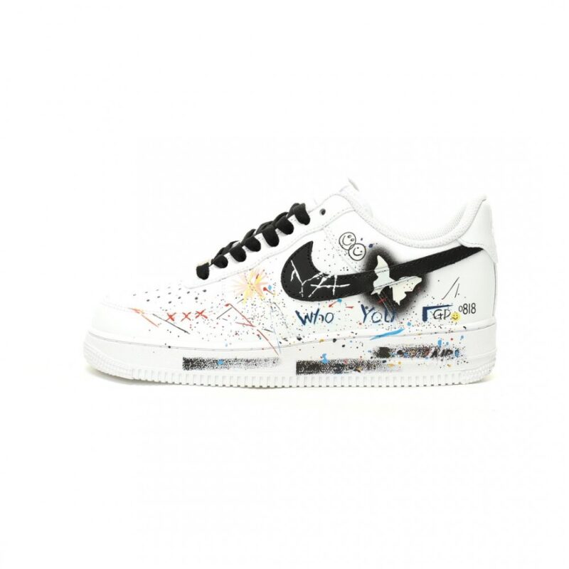 【AT12468】Nikeナイキ Air Force 1 07 Low スニーカー - ファッションと快適性が融合したストリートスタイル | Air Force 1