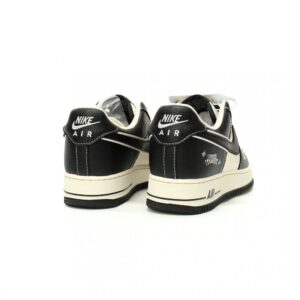 【AT12470】Louis Vuitton × ナイキ Air Force 1 コラボスニーカー - 高級レザー素材で贅沢に輝く | Louis Vuitton x Nike