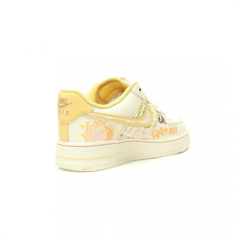 【AT12471】Nike Air Force 1 '07 Low LABUBU コラボ メンズ スニーカー | AF1