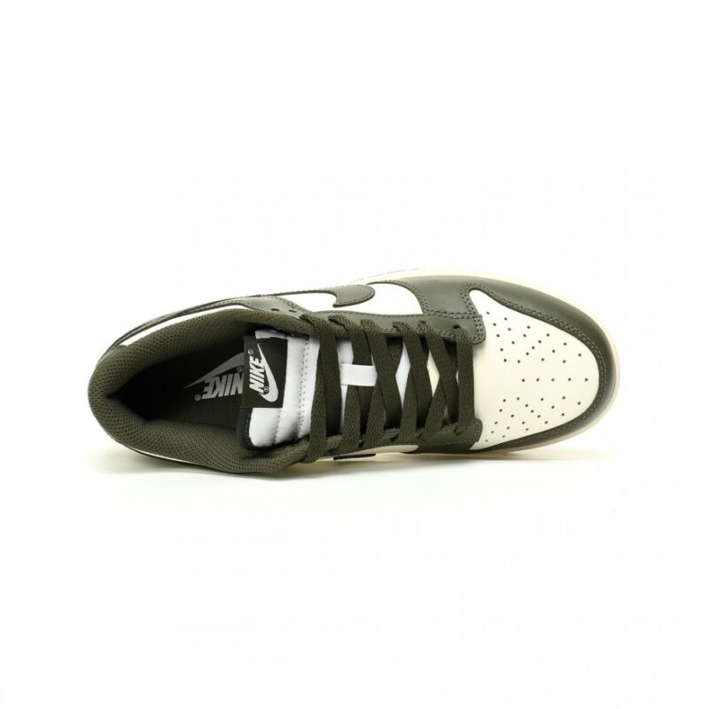 【AT12472】ナイキSB Dunk Low 'Cargo Khaki' - ストリートファッションとスケートボードカルチャーの融合 | Nike Dunk