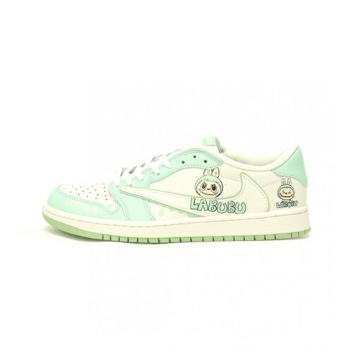 【AT12474】Nike x LABUBUコラボ Air Jordan 1 Low OG - グリーンとクリームホワイトのキュートなスニーカー | Nike x Labubu