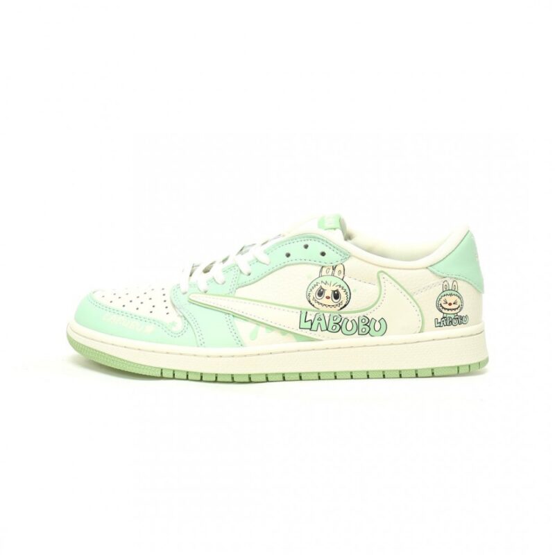 【AT12474】Nike x LABUBUコラボ Air Jordan 1 Low OG - グリーンとクリームホワイトのキュートなスニーカー | Nike x Labubu