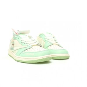 【AT12474】Nike x LABUBUコラボ Air Jordan 1 Low OG - グリーンとクリームホワイトのキュートなスニーカー | Nike x Labubu