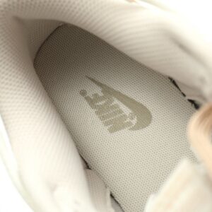 【AT12503】ナイキSBダンクロー 'ミルクティー' 女性向けストリートファッションスニーカー | Nike Dunk