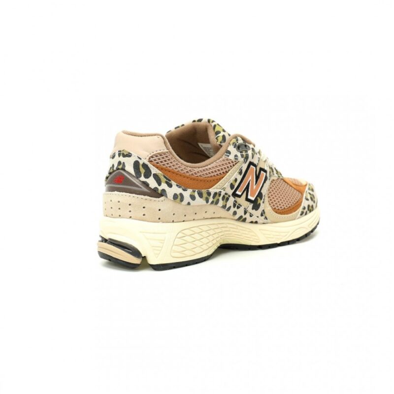 【AT12517】New Balance ニューバランス Cheetah Printチータープリントスニーカー 2002Rシリーズ | New Balance