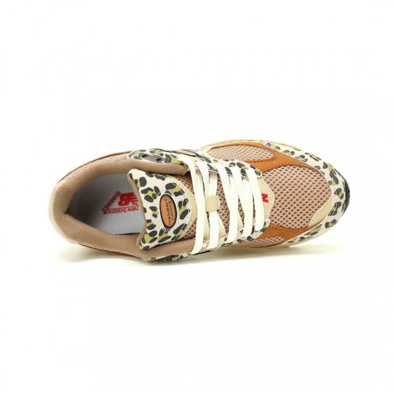 【AT12517】New Balance ニューバランス Cheetah Printチータープリントスニーカー 2002Rシリーズ | New Balance