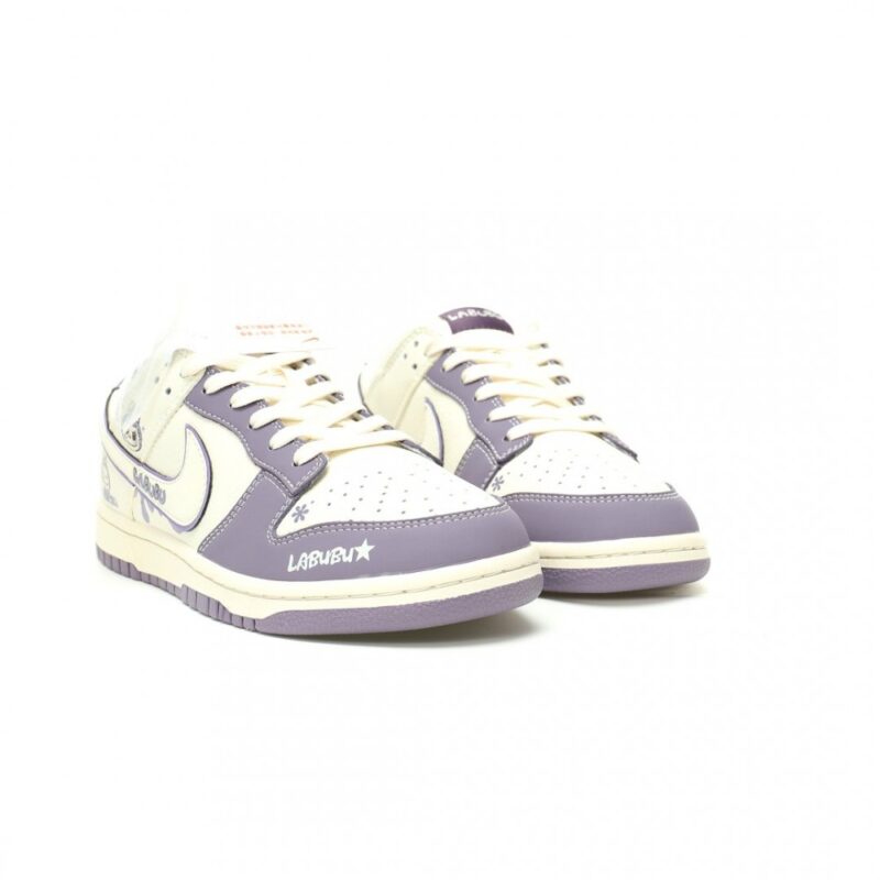 【AT12525】Nike SB Dunk Low x LABUBU コラボ ローカットカジュアルスケートボードシューズ | Dunk