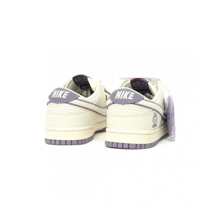 【AT12525】Nike SB Dunk Low x LABUBU コラボ ローカットカジュアルスケートボードシューズ | Dunk