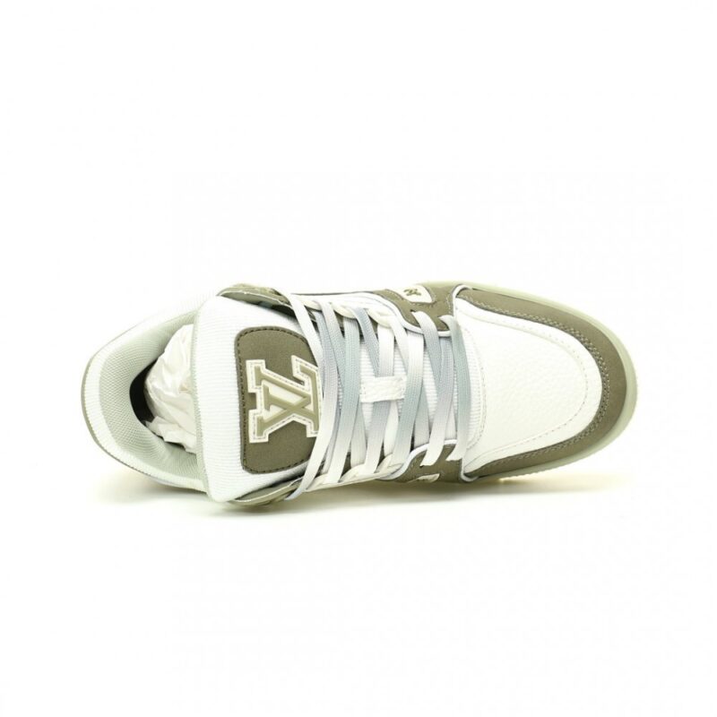 【AT12533】Louis Vuitton（ルイ・ヴィトン）LV Trainerスニーカー: 高級グラデーションカラーのOLIVE GREEN＆WHITEデザイン | Louis Vuitton Paris
