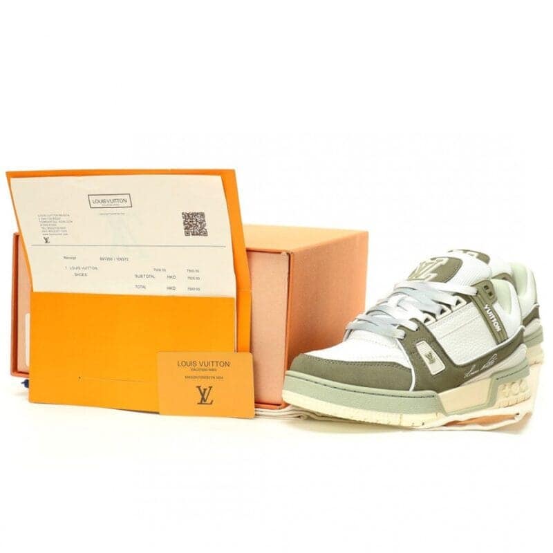 【AT12533】Louis Vuitton（ルイ・ヴィトン）LV Trainerスニーカー: 高級グラデーションカラーのOLIVE GREEN＆WHITEデザイン | Louis Vuitton Paris