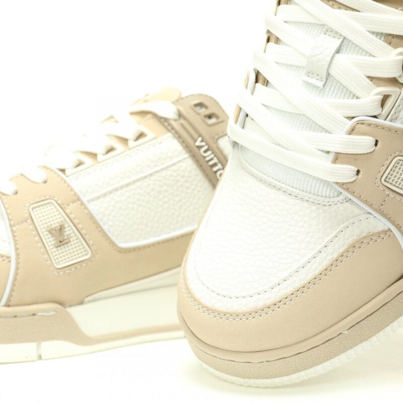 【AT12534】ルイ・ヴィトンLVトレーナースニーカー - フランスの高級ブランドスポーツシューズ | LV