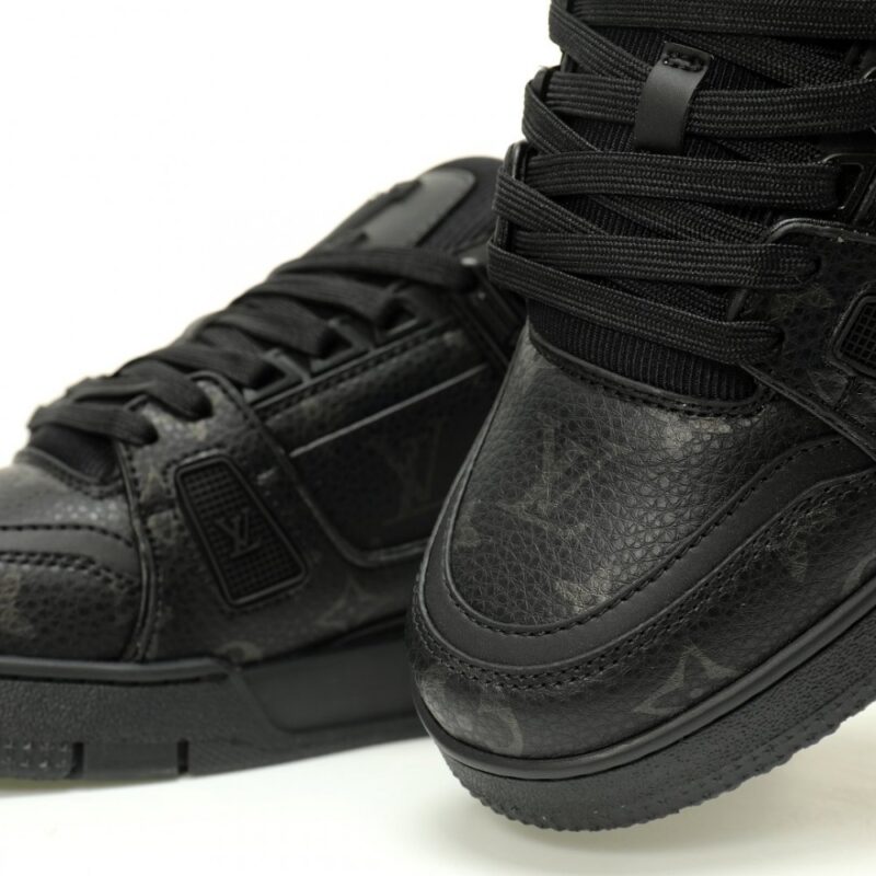 【AT12535】ルイヴィトンLVランニングシューズ パリ発の高級スニーカー | Louis Vuitton Malletier