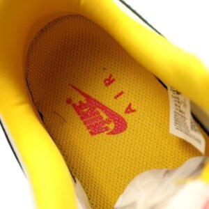 【AT12562】UNDEFEATED x Nike Air Force 1 コラボスニーカー - ストリートファッション文化の象徴 | Undefeated x Nike