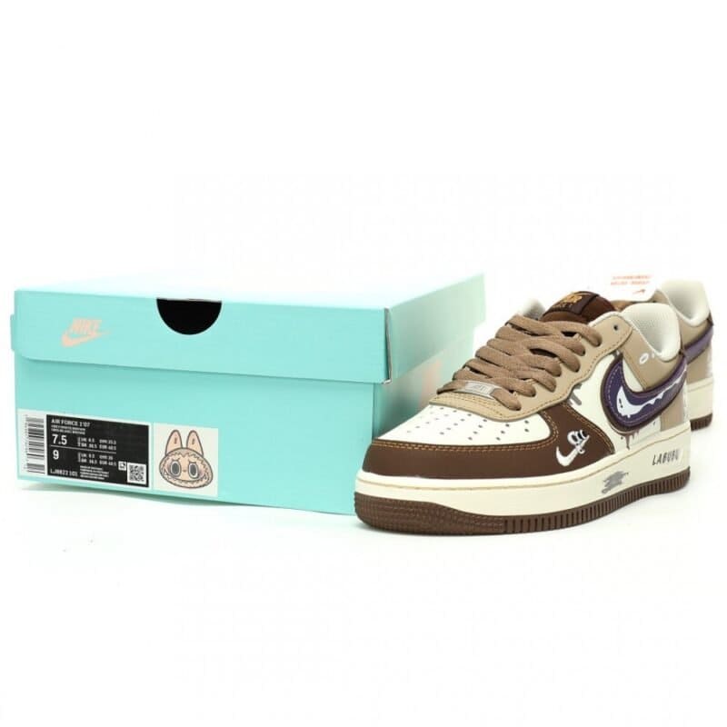 【AT12563】NIKEナイキAir Force 1 07 LV8 Lowシリーズコラボレーションスニーカー | Nike x Labubu
