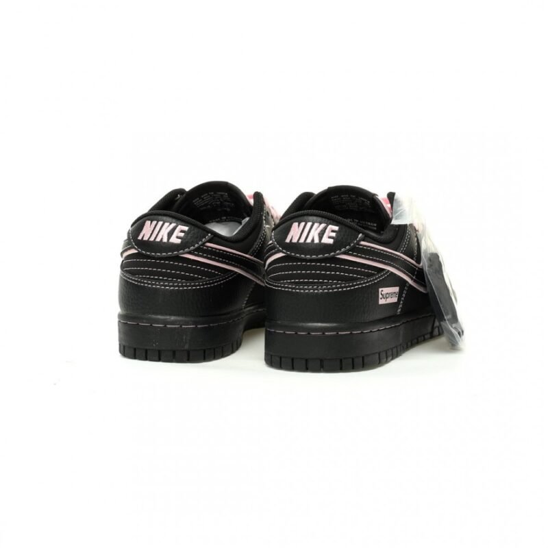 【AT12566】シュプリーム×ナイキSBダンクローコラボスケートシューズ | Nike x Supreme