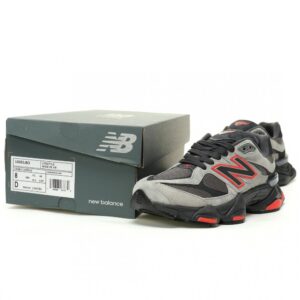 【AT12576】New Balance（ニューバランス）9060シリーズ Grey Black Red スニーカー | New Balance